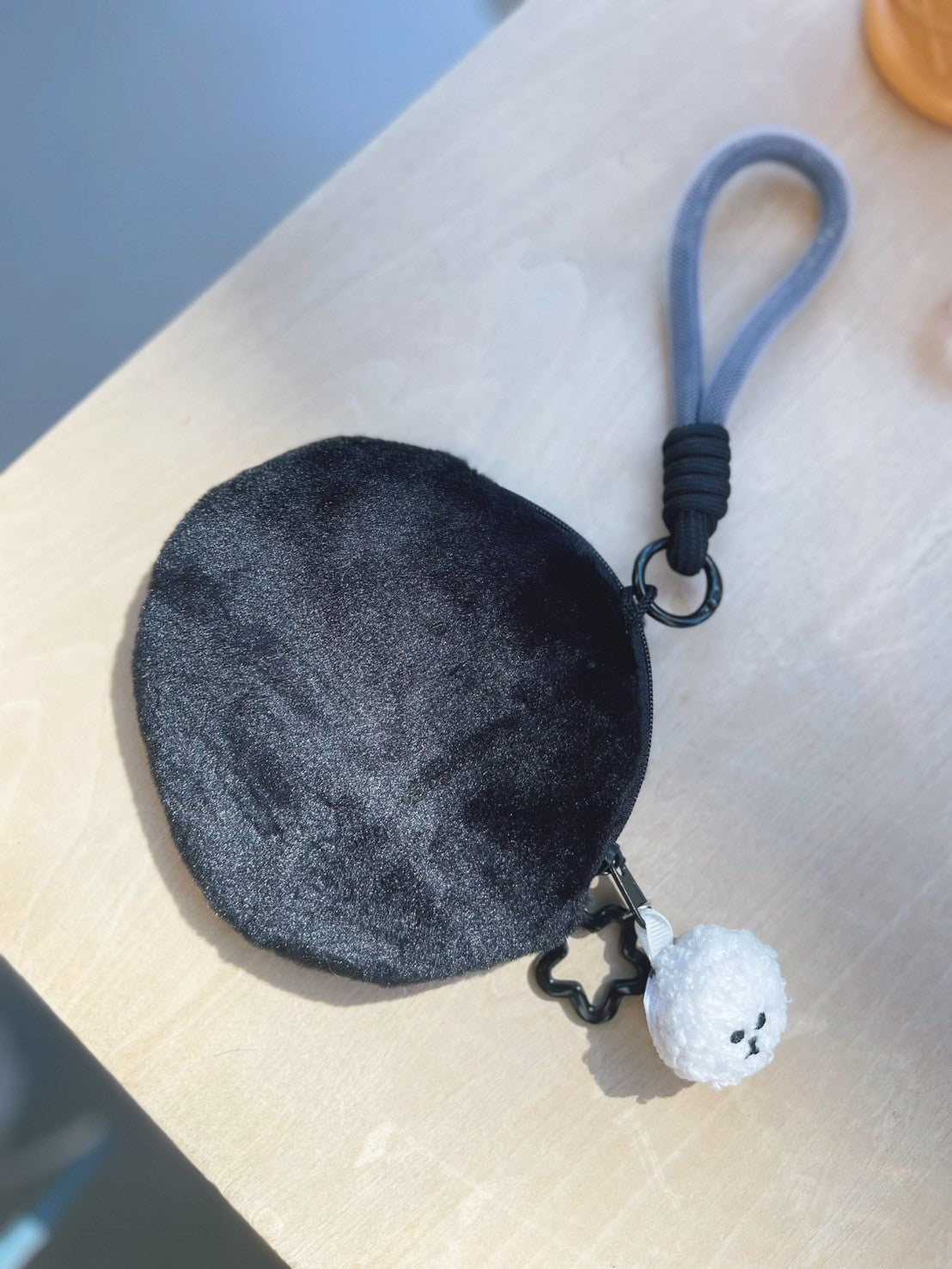 [In Stock] Mr. Klmu's Round Pouch